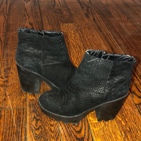 Aldo Black Suede Booties - Picture 2 of 4